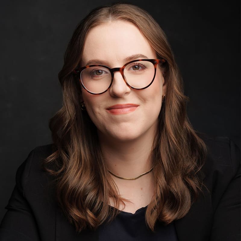 Letícia Bassani Devens