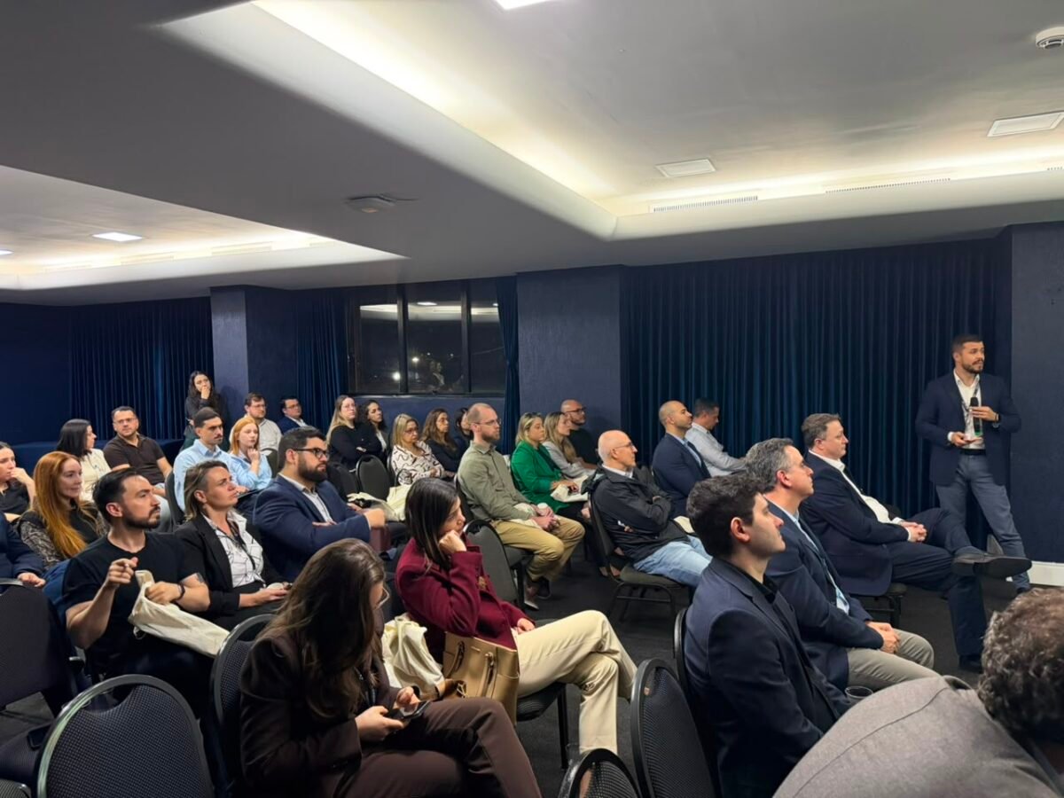Hospital Regina debate AVC e infarto em fórum aberto à comunidade em Novo Hamburgo