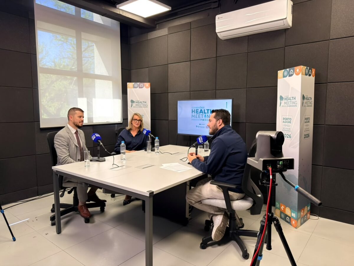 Desospitalizacao-e-transicao-do-cuidado-pautam-podcast-da-Health-Meeting-Brasil-2026-1200x900.jpeg